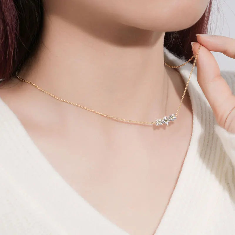 RAPRGOLD Moissanite Flowers Pendant Necklace for Women Wedding Fine Jewelry s925 Sterling Silver Four Clover Charm Chains Gifts